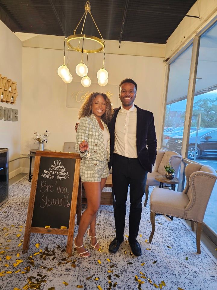 Andrew Hooey of Game On Mortgage celebrating a closing with a Houston-area client