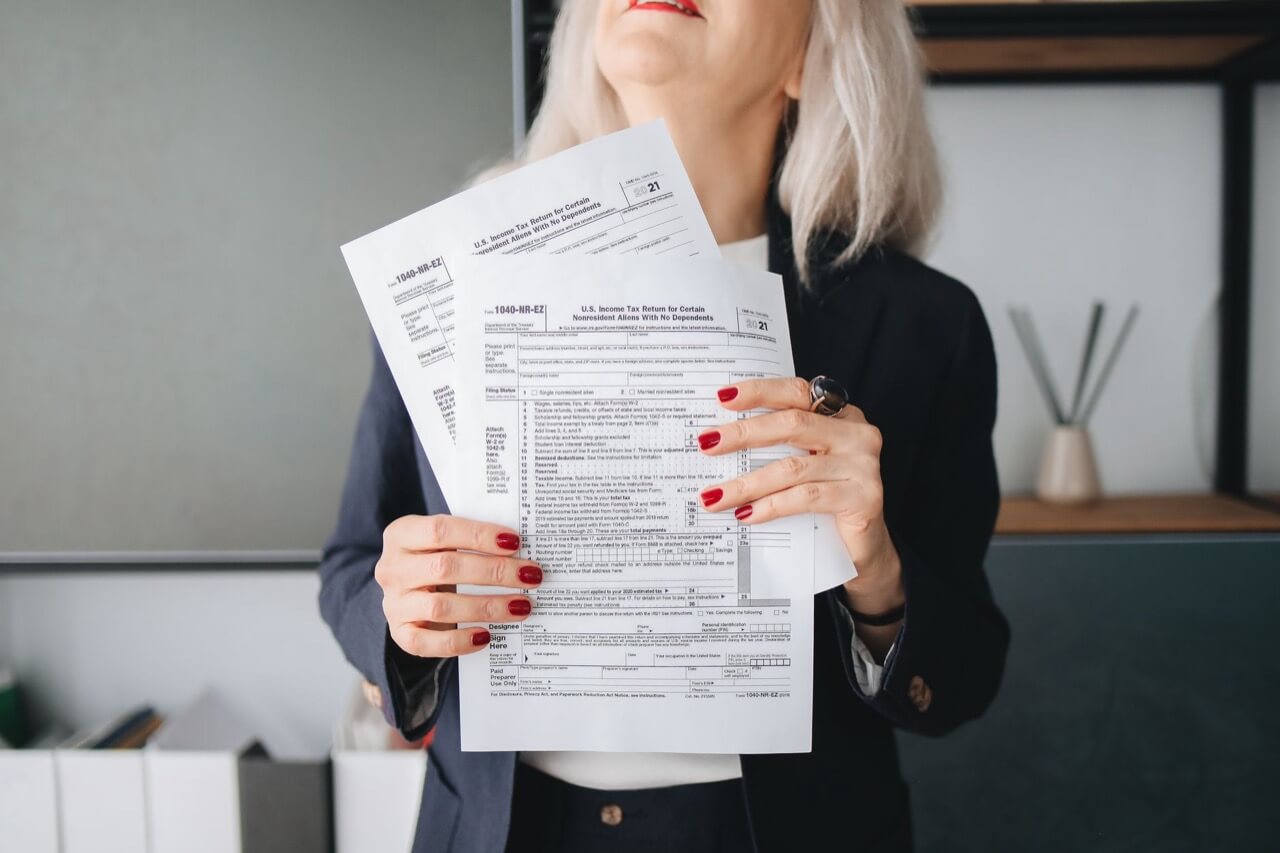 FHA vs. Bank Statement Loans for Palm Desert Buyers